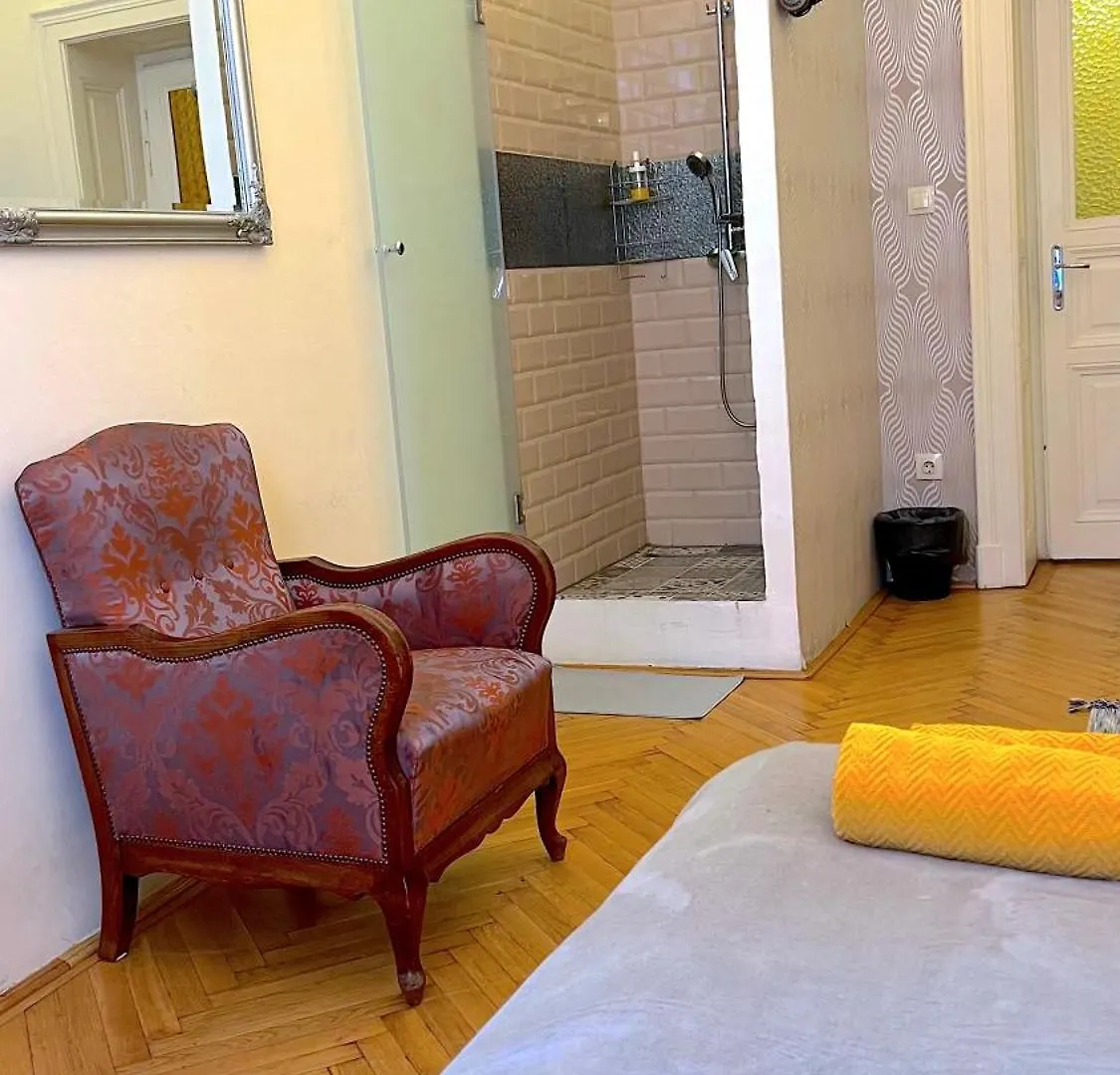 Guesthouse In Ferenciek Square Budapest Magyarország