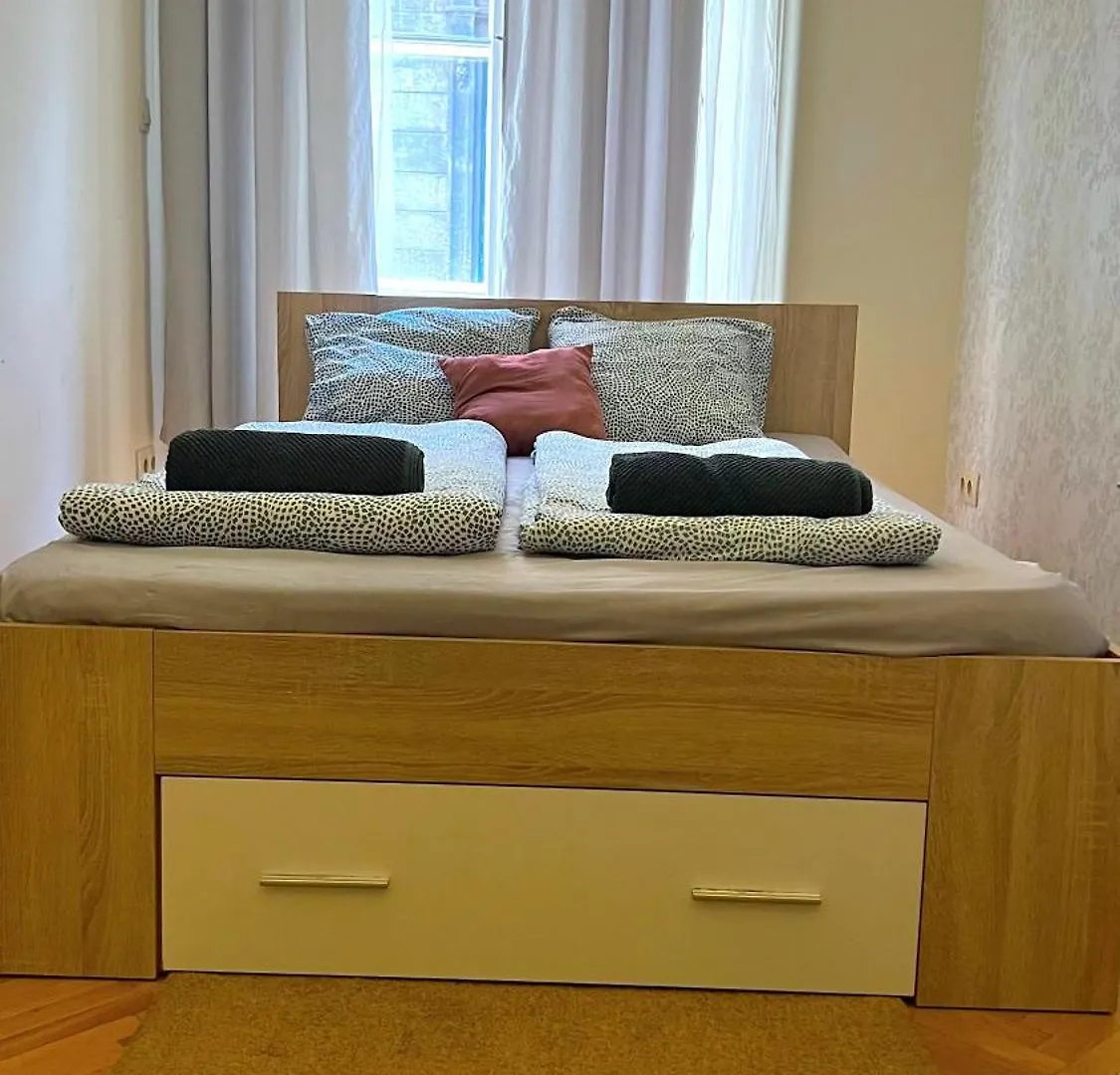 Apartman Guesthouse In Ferenciek Square Budapest Magyarország