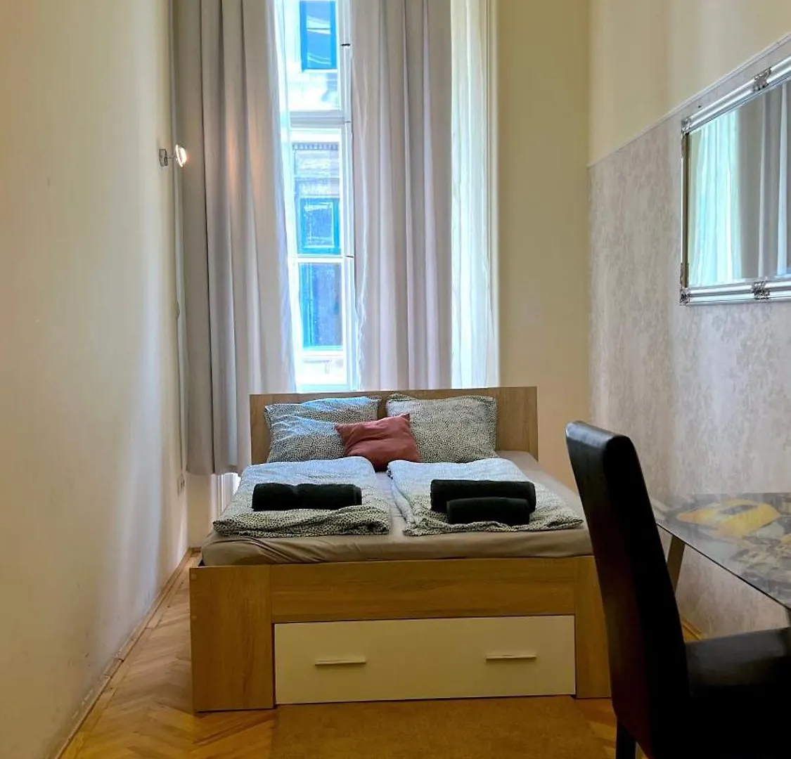 Guesthouse In Ferenciek Square Budapest 0*,