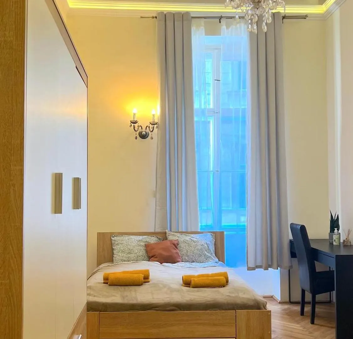 Apartment Guesthouse In Ferenciek Square Budapest